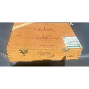 Oliva Wooden Cigar Box Connecticut Reserve Robusto 5x50 Handmade Nicaragua EMPTY